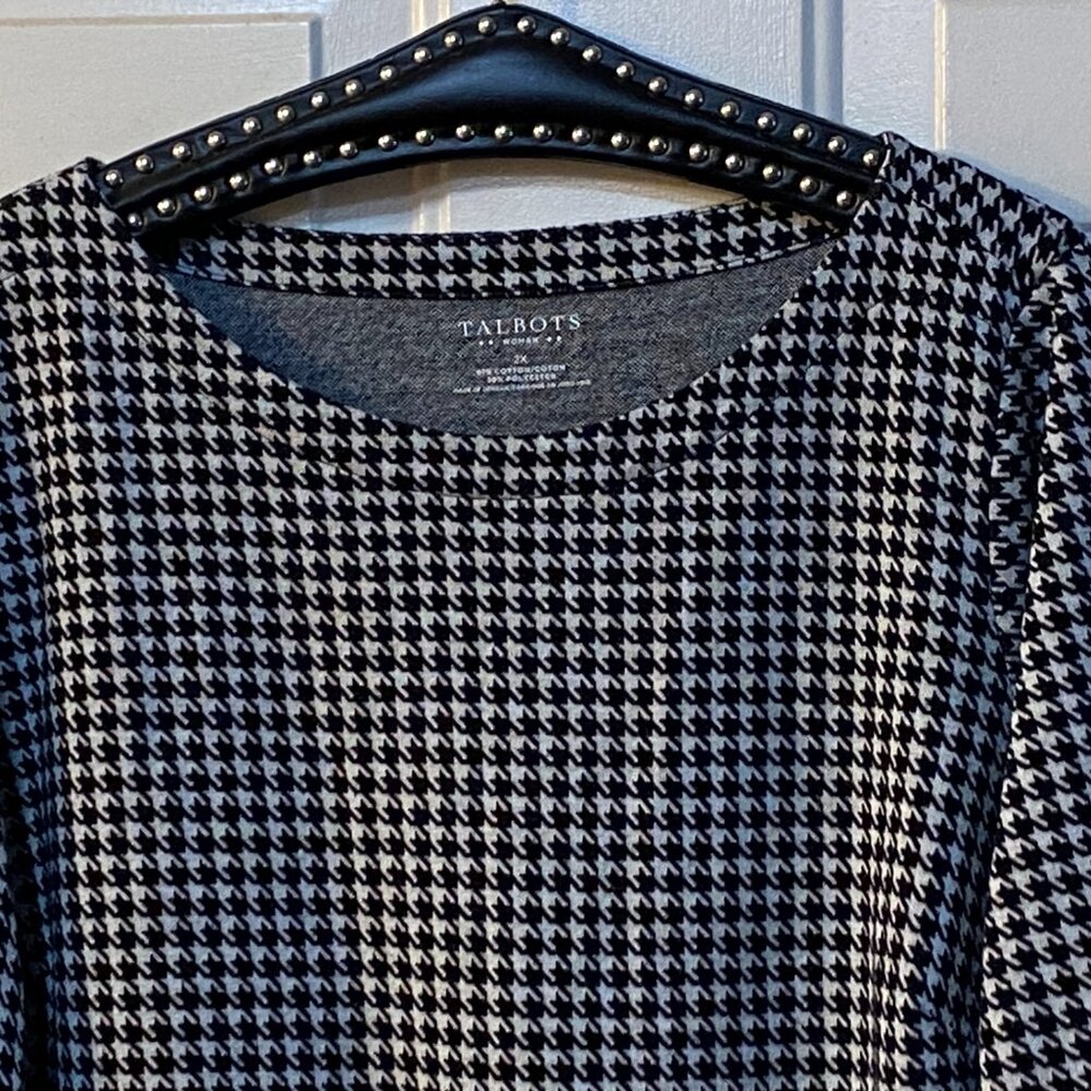 Talbots Black and White Houndstooth Scoop Neck Sweater - Picture 2 of 8